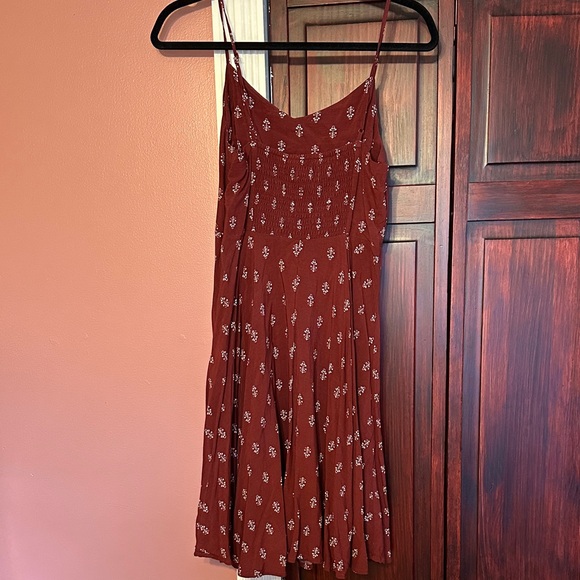 Old Navy Rust Mini Dress with Floral Design - Picture 2 of 3